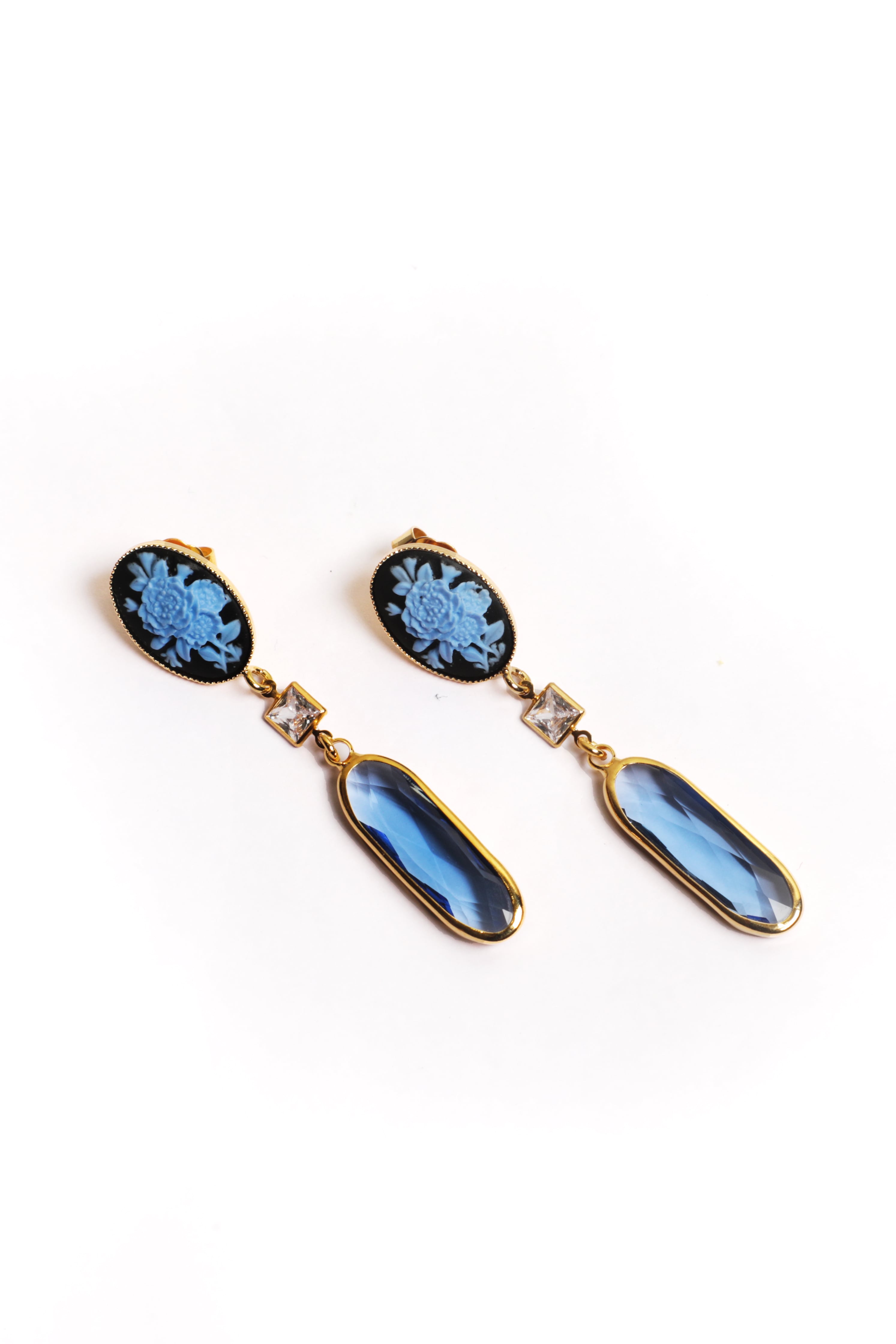 variant: Midnight Blue, Sky Blue & Gold