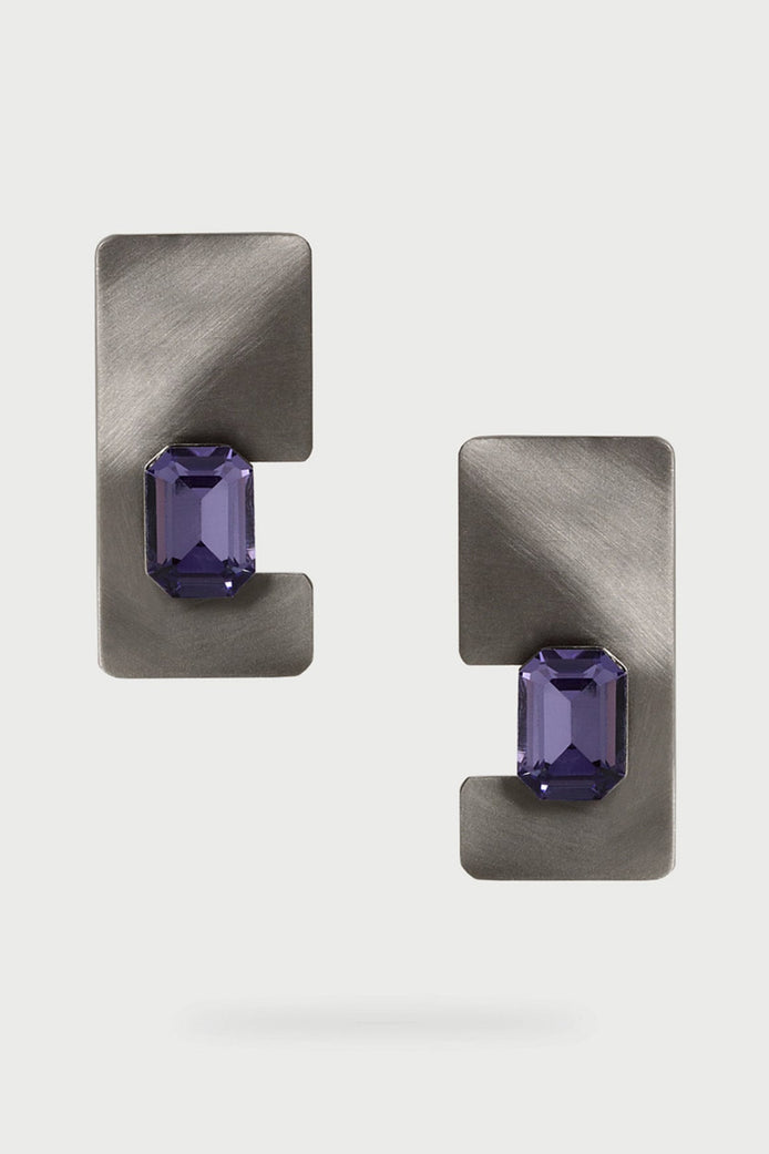 Vetra Studs